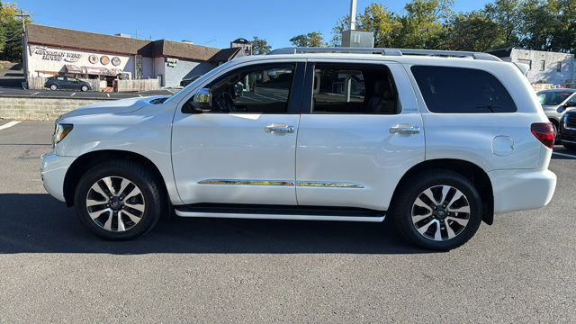 2021 Toyota Sequoia Limited Image 7 of 28