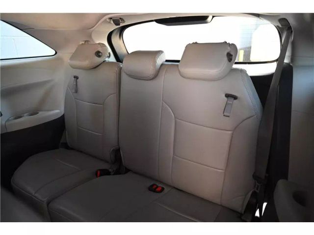 Vehicle image 15 of 35