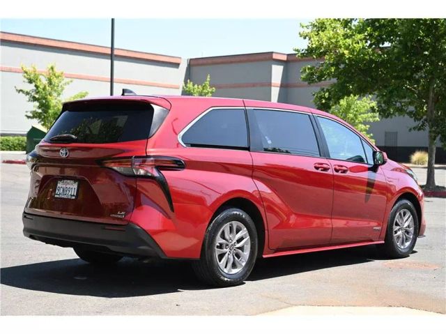 Vehicle image 5 of 35