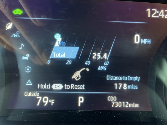 Vehicle image 15 of 23
