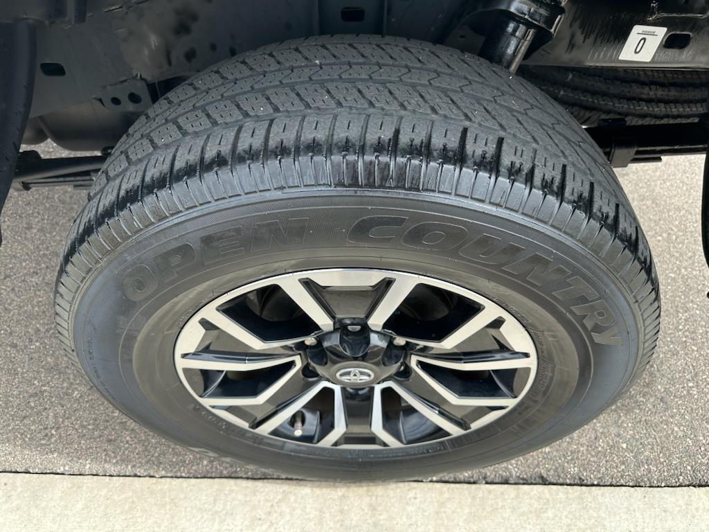 Vehicle image 29 of 30