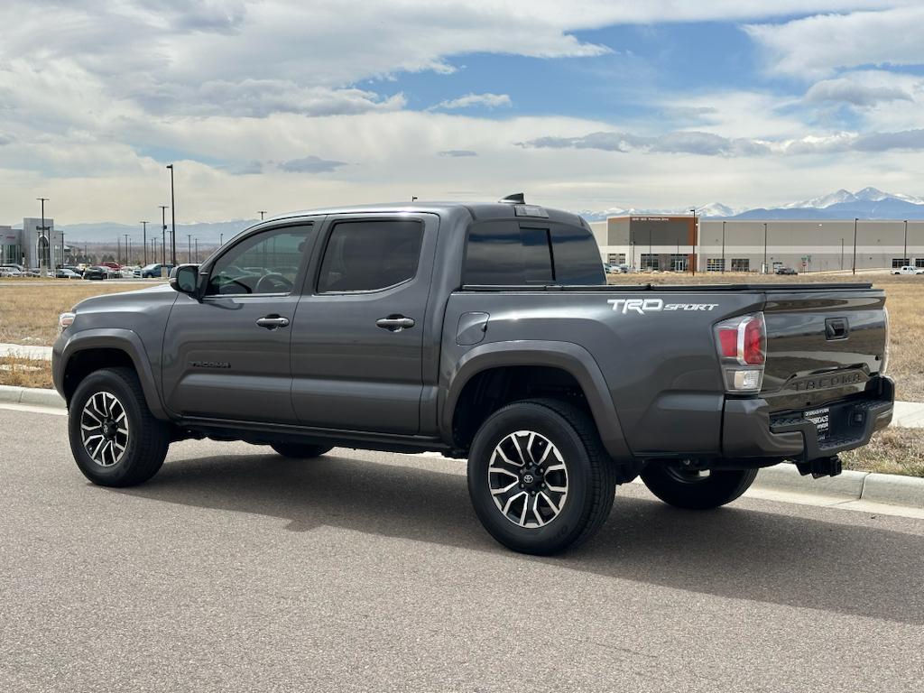 Vehicle image 7 of 30