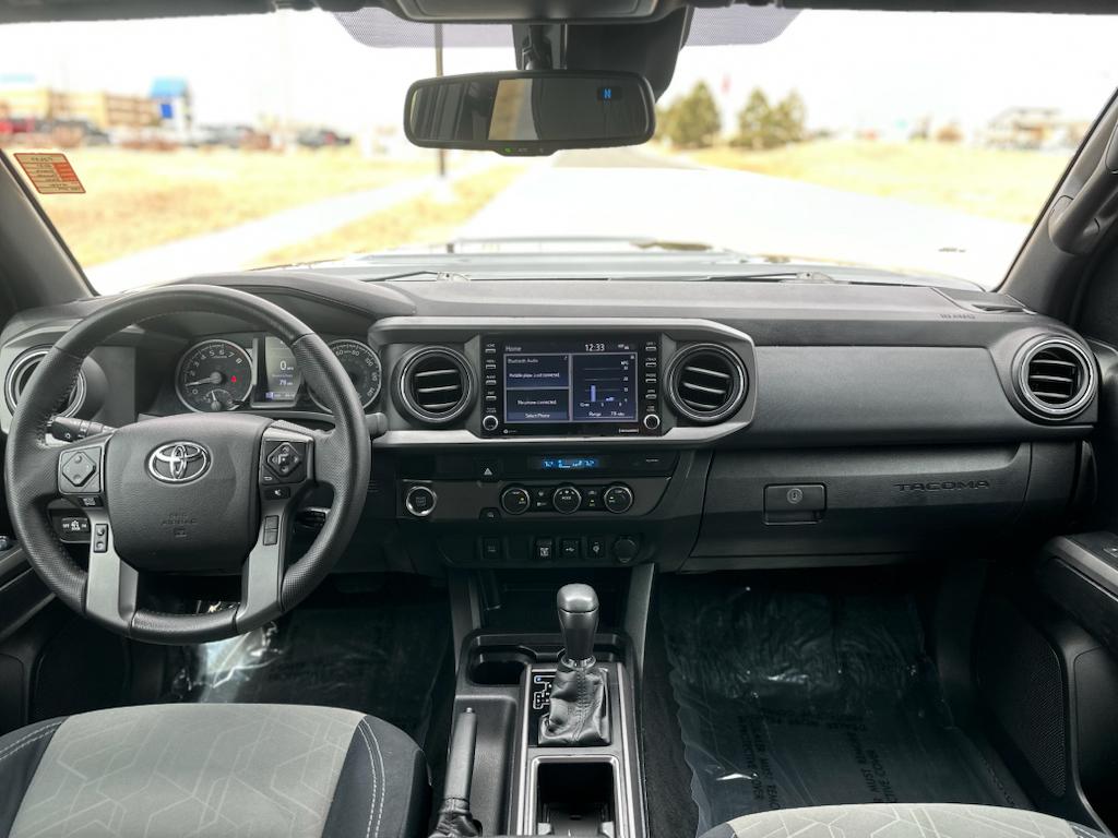Vehicle image 13 of 30