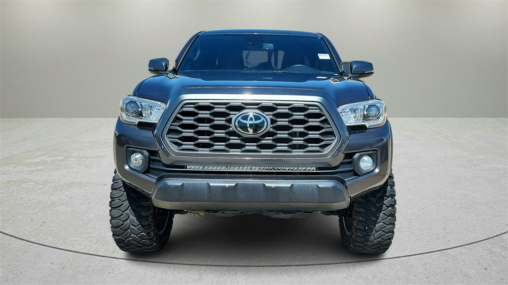 Vehicle image 2 of 38