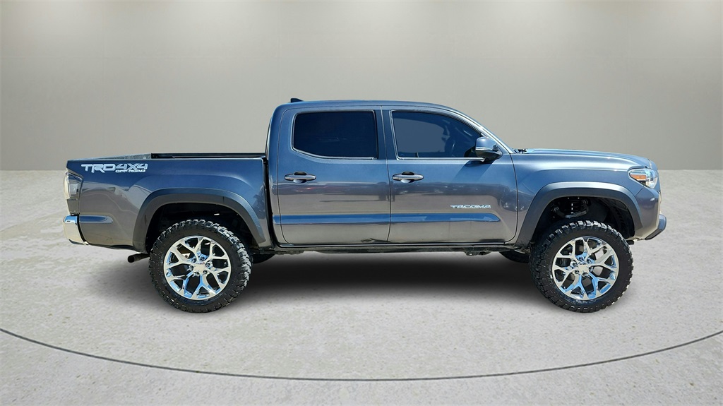 Vehicle image 4 of 38