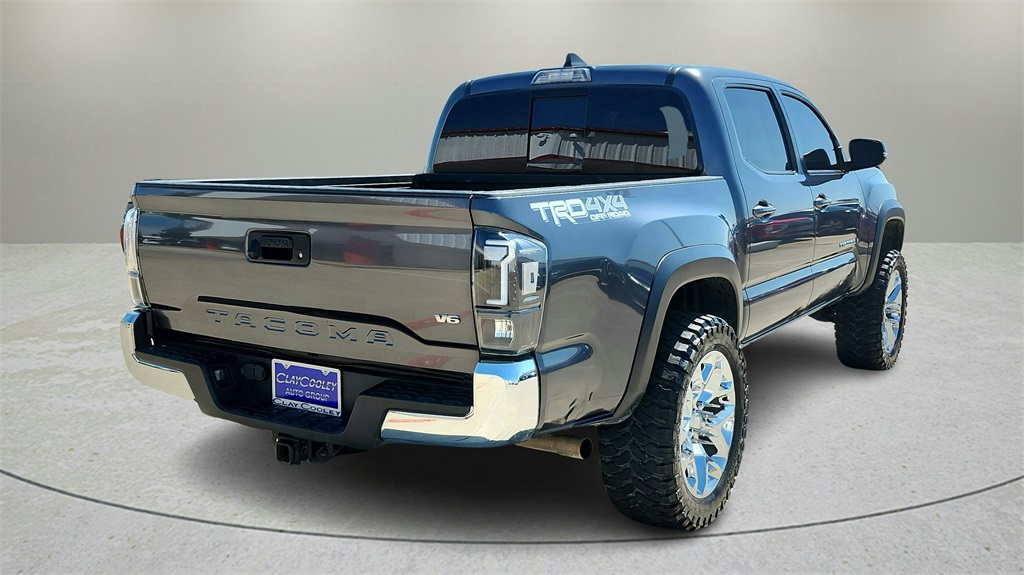 Vehicle image 5 of 38