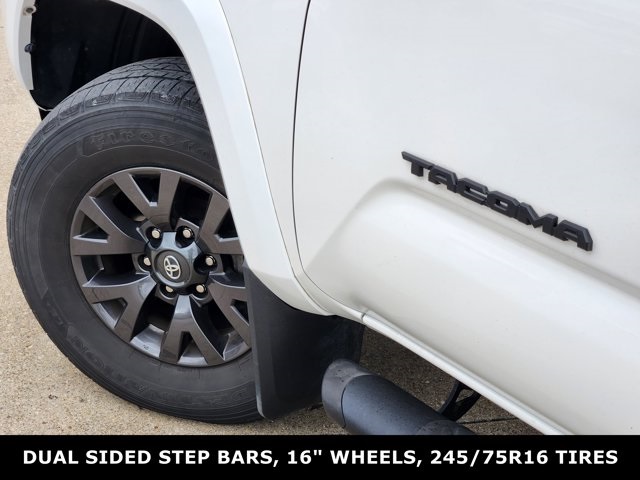 Vehicle image 13 of 28