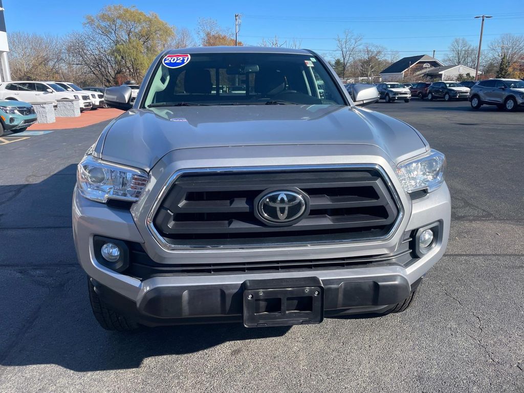 Vehicle image 4 of 34
