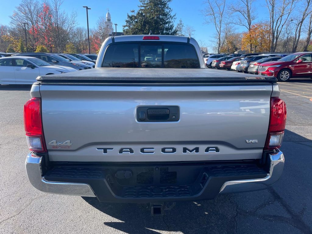 Vehicle image 5 of 34