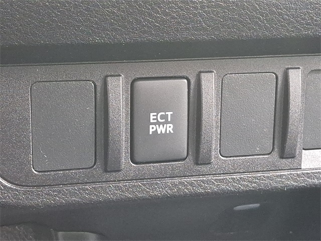 Vehicle image 24 of 30