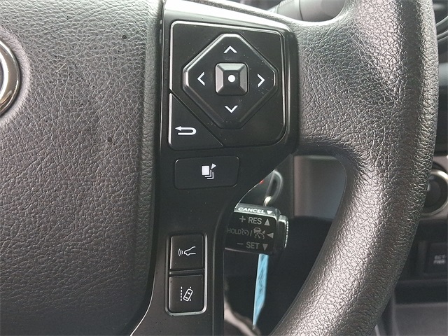 Vehicle image 23 of 30