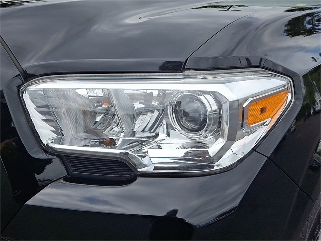 Vehicle image 9 of 30
