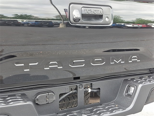 Vehicle image 29 of 30