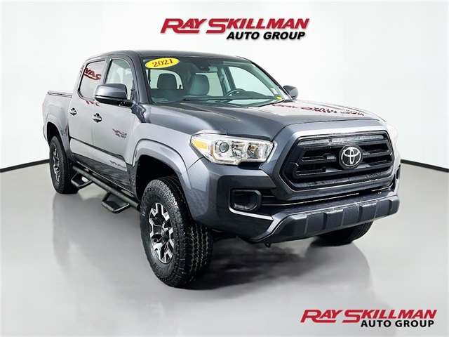 Vehicle image 3 of 32