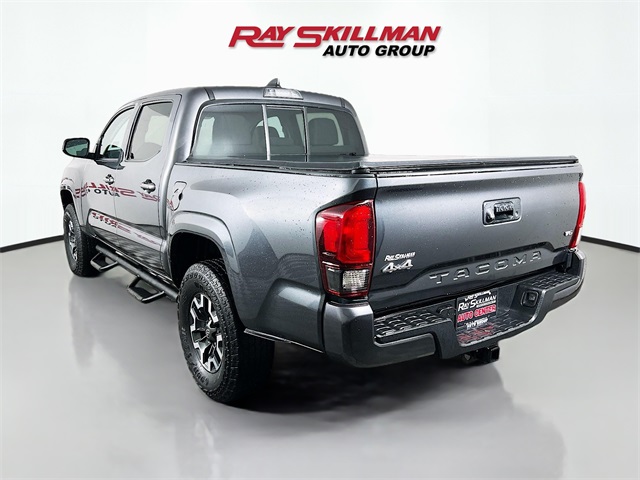 Vehicle image 7 of 32