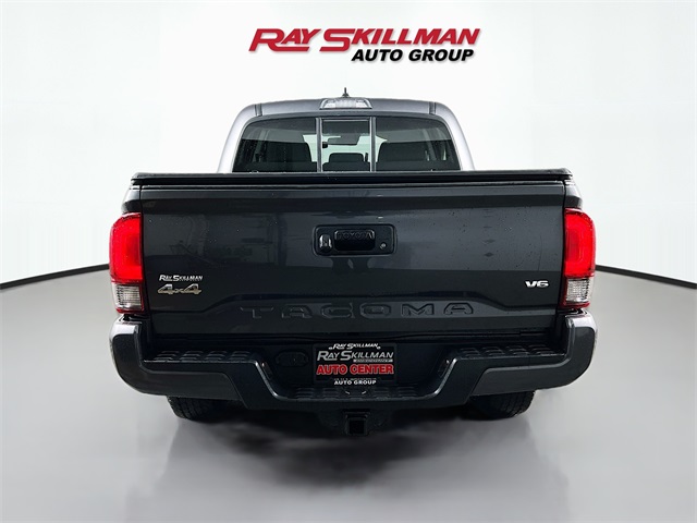 Vehicle image 6 of 32