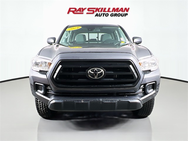 Vehicle image 2 of 32