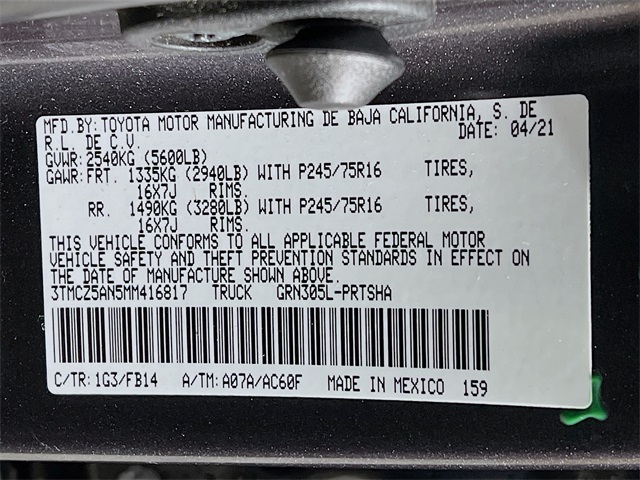 Vehicle image 26 of 32