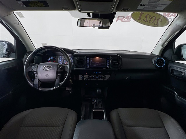 Vehicle image 22 of 32