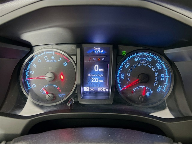 Vehicle image 14 of 32