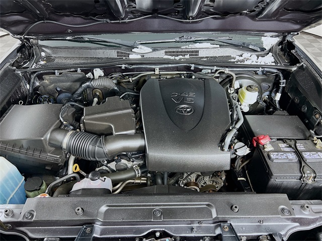 Vehicle image 25 of 32