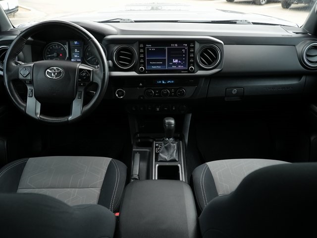Vehicle image 13 of 25