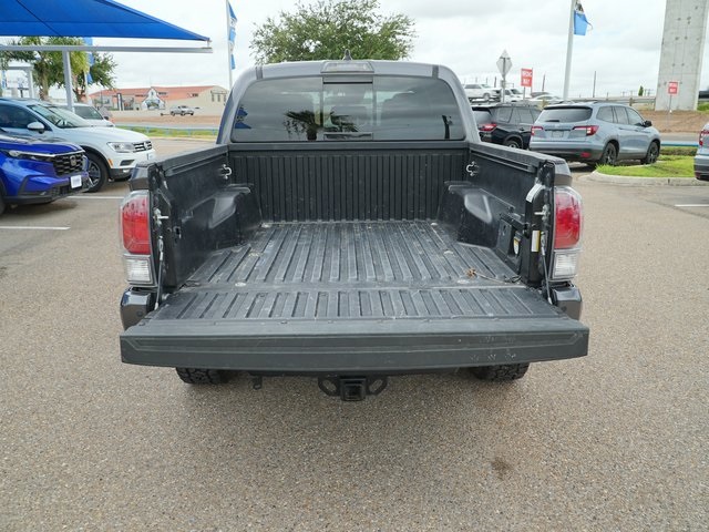 Vehicle image 9 of 25