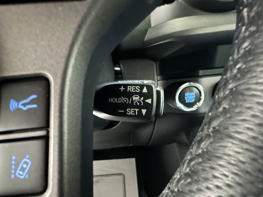 Vehicle image 20 of 52