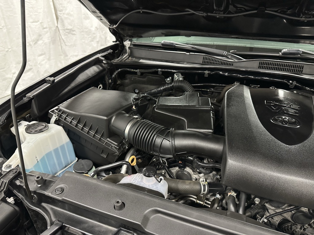 Vehicle image 49 of 52
