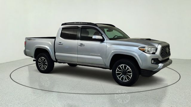 2021 Toyota Tacoma TRD Sport Image 3 of 30
