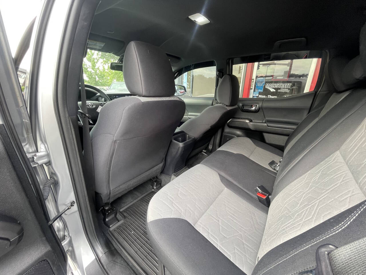 Vehicle image 14 of 38