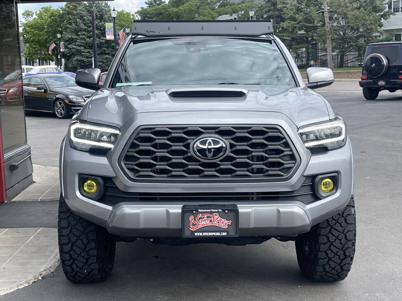 Vehicle image 2 of 38