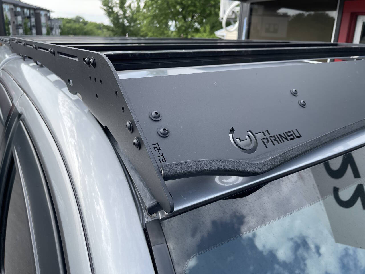 Vehicle image 34 of 38