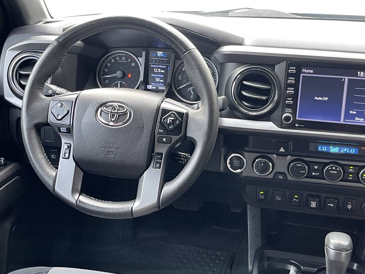 Vehicle image 22 of 38