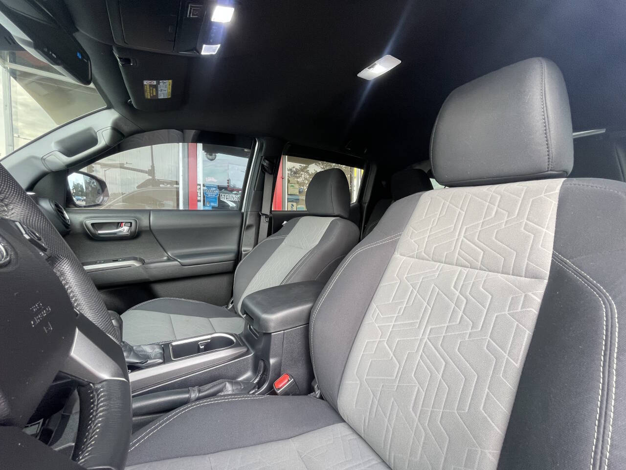 Vehicle image 16 of 38
