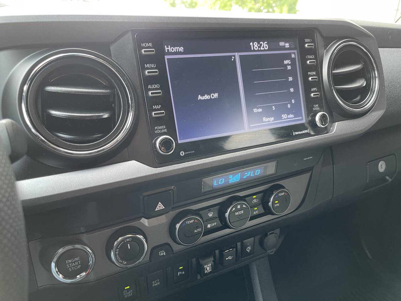 Vehicle image 24 of 38