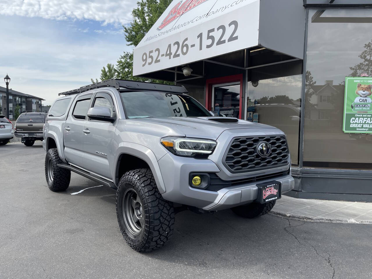 Vehicle image 3 of 38