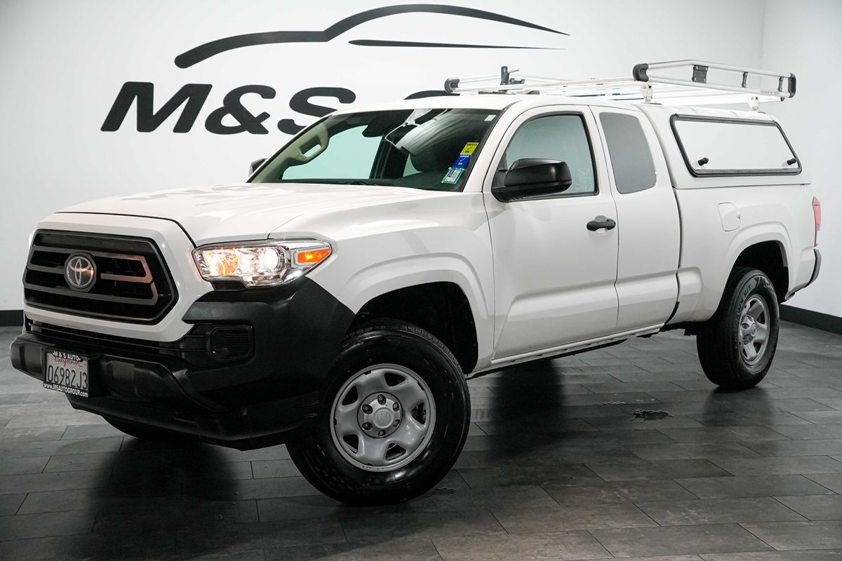 2021 Toyota Tacoma SR Image 2 of 23