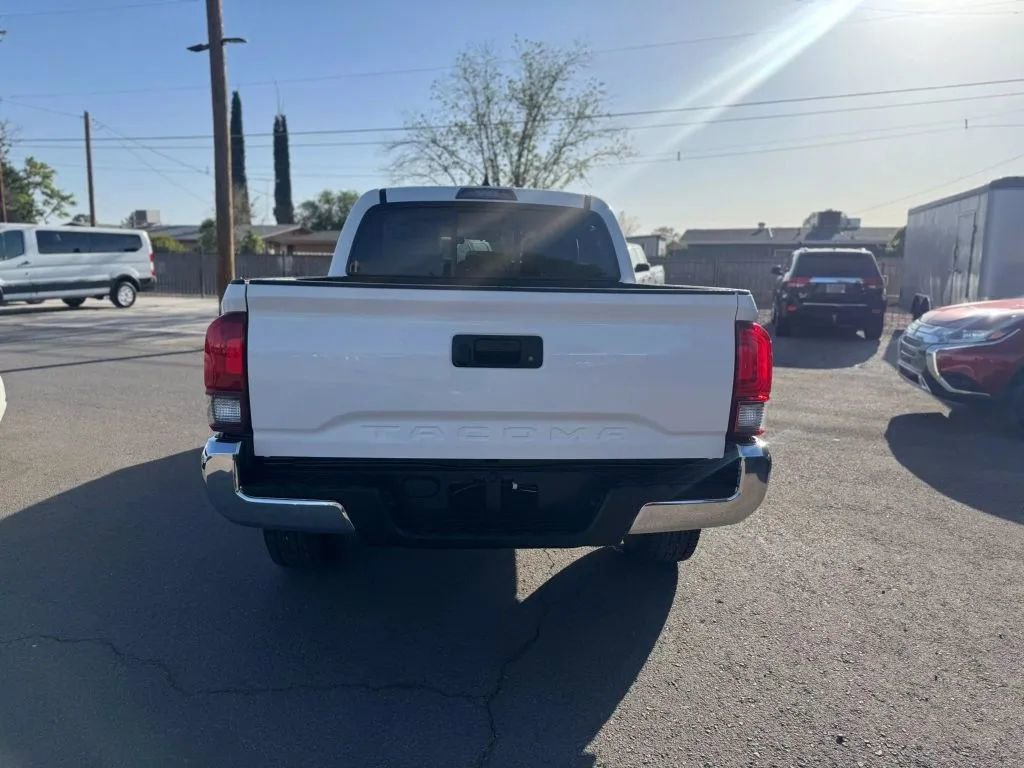 Vehicle image 6 of 17