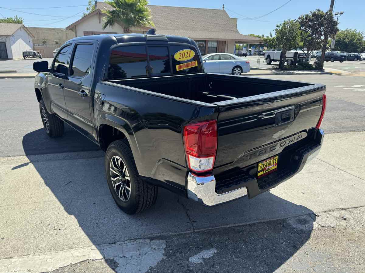 Vehicle image 7 of 15