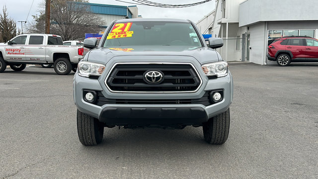 Vehicle image 2 of 33
