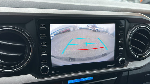 Vehicle image 27 of 33