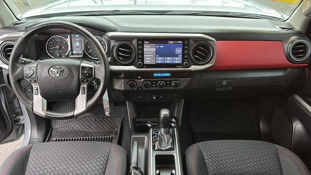 Vehicle image 16 of 33