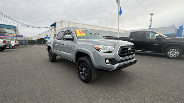 Vehicle image 3 of 33