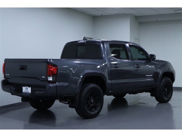 Vehicle image 7 of 31