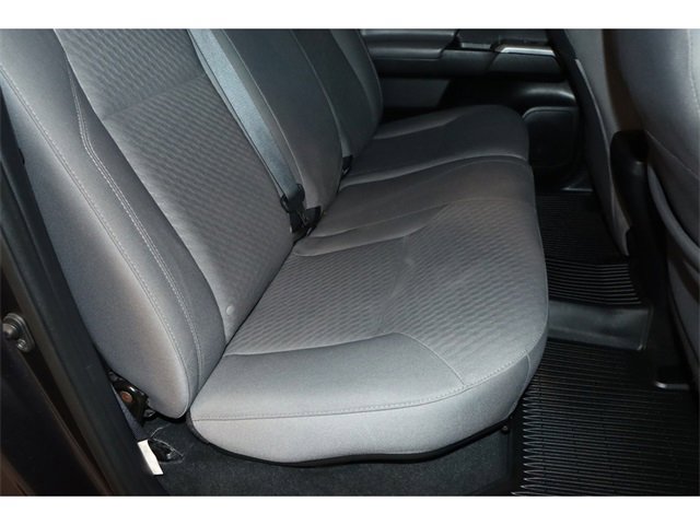 Vehicle image 14 of 31