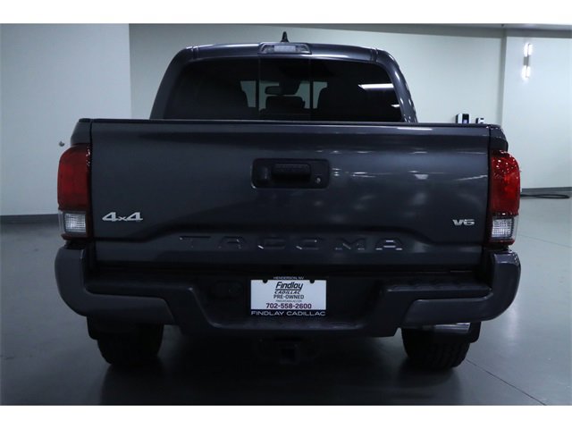 Vehicle image 9 of 31