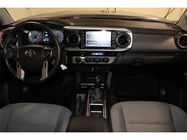 Vehicle image 18 of 31