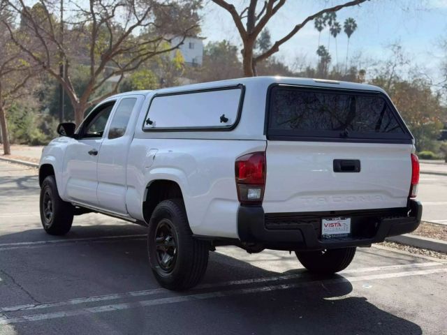 Vehicle image 9 of 42
