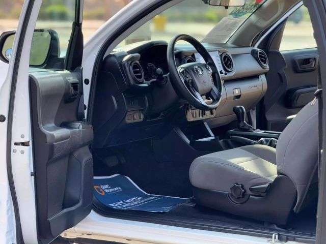 Vehicle image 11 of 42